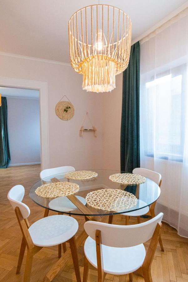 Castel'Or Residence Braşov Extérieur photo